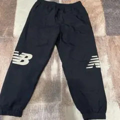 new balance 裏起毛ブラック スポーツパンツ 130cm