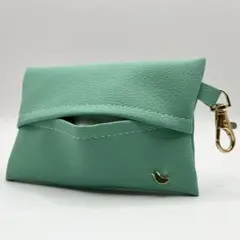 月チャーム付き ポケットティッシュケース ナスカン フェイクレザー グリーン