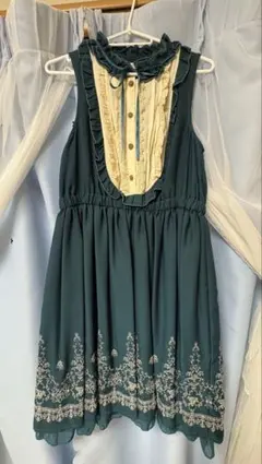 axes femme 刺繍ワンピース