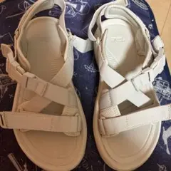 Teva ハリケーン　ホワイトのサムネイル