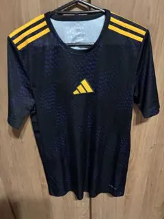 adidas 半袖シャツ 黒・紫・黄色