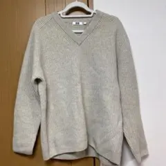 UNIQLO U 2022AW　プレミアムラムリブVネックセーター（長袖）