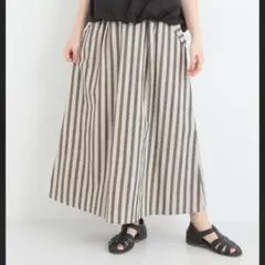 人気完売品☆ SUN VALLEY　コットンリネン平織スカートのサムネイル