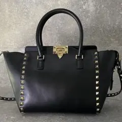 2026年最新】valentino ロックスタッズ バッグの人気アイテム - メルカリ