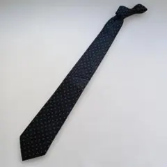 ネクタイ 黒色 小紋柄 シルク100％ ビジネス定番 上品 高級感【n8787】