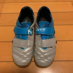 サッカーシューズ アンブロ トレーニングシューズ