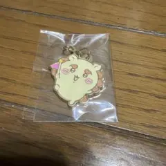 ちいかわ　ちいかわパーク　ゲームの景品　メタルチャーム　シーサー