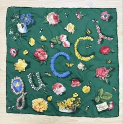 GUCCI グッチ スカーフ 花 蝶 靴 果物 魚 カップ モチーフ柄 - メルカリ