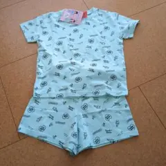 Tシャツとショートパンツの2点セット