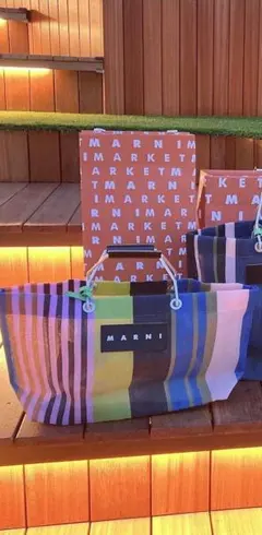 Item thumbnail for item a67a6436-7988-4ea2-9b51-9ae2eb92c16d