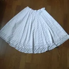 NOLLEY'Sソフィ夏チェッカー柄フレアスカート白のサムネイル