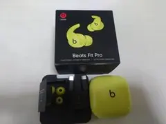 Beats Fit Pro 右左 充電ケース 箱 付属品あり 黒 - メルカリ