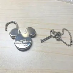 東京ディズニーリゾート ミッキー型 南京錠 キーチェーン