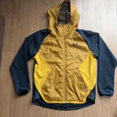 Under Armour フード付きウィンドブレーカー L
