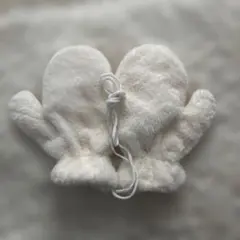 ホワイト フワフワ ミトン手袋