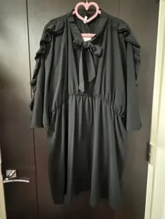 fifth フィフス ワンピース 黒 ブラック フリル リボン タグ付き