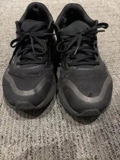adidas コアランナー27.5