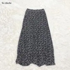Te chichi ロングフレアスカート　ブラック　花柄　総柄　ナチュラル　春