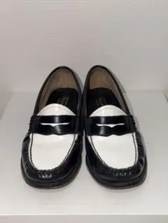 2026年最新】g.h.bass ローファー ホワイトの人気アイテム - メルカリ