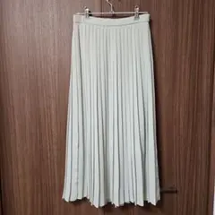 新品未着用 UNIQLO シフォンプリーツロングスカート グリーン Mサイズ