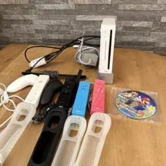 ［匿名配送］Wii 本体セット リモコン4本・ヌンチャク2本・マリオパーティ9付