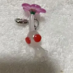 カプセルトイ 白ピクミンキーホルダー
