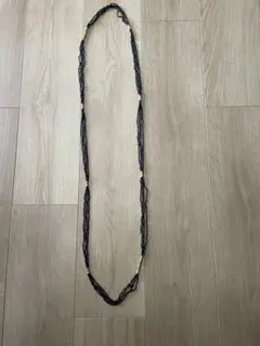 黒い多層ビーズネックレス