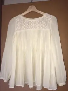 ブラウス アースミュージック&エコロジー 未使用