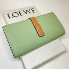 正規新同品！未使用！ロエベ　バーティカルウォレット　ラージ　長財布のサムネイル