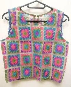 リリーブラウン　刺繍入りトップス