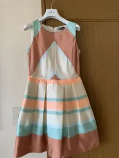 シネカノン　ワンピース ドレスのサムネイル