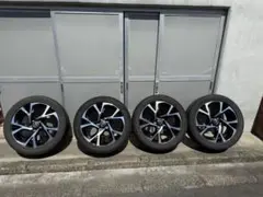 2025年最新】c-hr 純正 18インチの人気アイテム - メルカリ