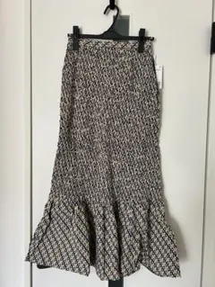 Sara mallika フレアスカート ネイビー ベージュのサムネイル