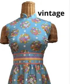 ヴィンテージ 輸入古着　花柄ワンピースドレス