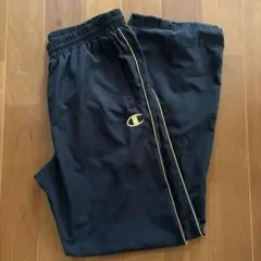 Champion 黒 ジャージパンツ