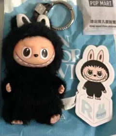 POP MART PIN FOR LOVE イニシャルR ラブブ