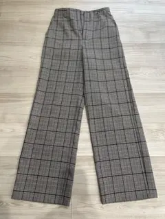 GUハイウエスト ストレートスラックス Sサイズ