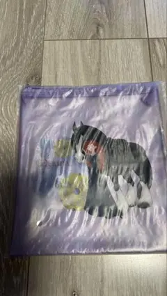 馬キャラクターの透明バッグ