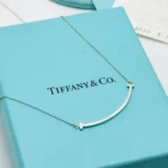 Tiffany スマイル ネックレス スモール WG - メルカリ