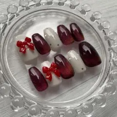 ネイルチップ　赤　レッド　ワインレッド　推し活　ドット　リボン　マグ　クリスマス