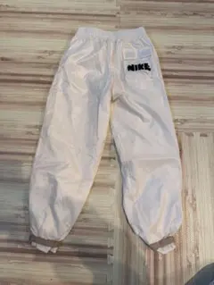 Item thumbnail for item 570cd47d-a968-4ac6-890e-cedc06fa165a