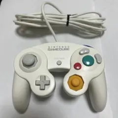 ゲームキューブコントローラー　ホワイト