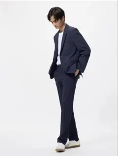 美品 25年モデル ユニクロ 感動パンツ ウールライク ネイビー w91