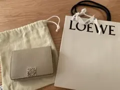 2025年最新】ロエベ 三つ折りの人気アイテム - メルカリ