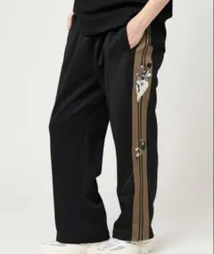 新品　ＸＬ　グラニフ 進撃の巨人 討伐 トラックパンツ　ジャージ