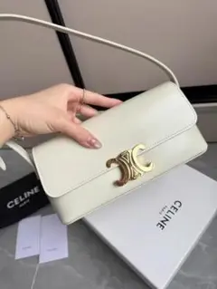 CELINE エレガントショルダーバッグ ホワイト