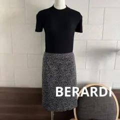 BERARDI タイトスカートのサムネイル