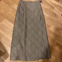 チェック柄ロングスカート