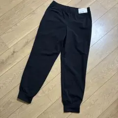 新品　ユニクロ　L ウルトラストレッチアクティブジョガーパンツ　レディース　黒