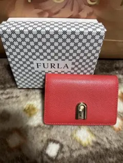 名刺入れ　カードケース　フルラ　赤　レッド